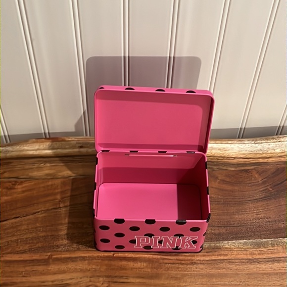 Rare PINK✨Victoria’s Secret Limited Edition fresh & clean Metal Collectors Box - Picture 2 of 12